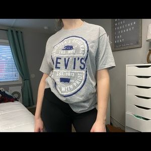 oversized levi logo shirt